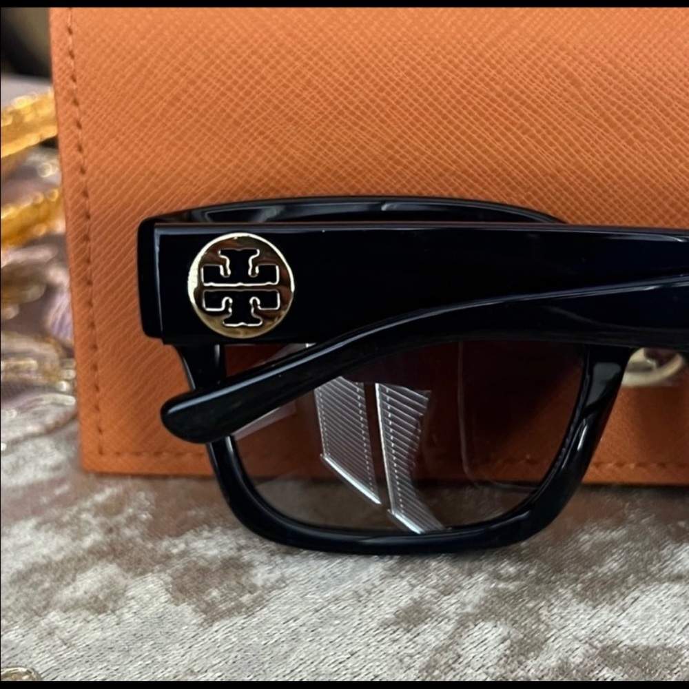 Sun Glasses - image 6